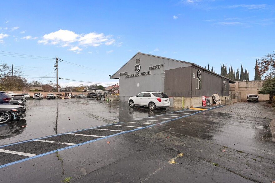 1030 N Union St, Stockton, CA à vendre - Photo du bâtiment - Image 3 de 17