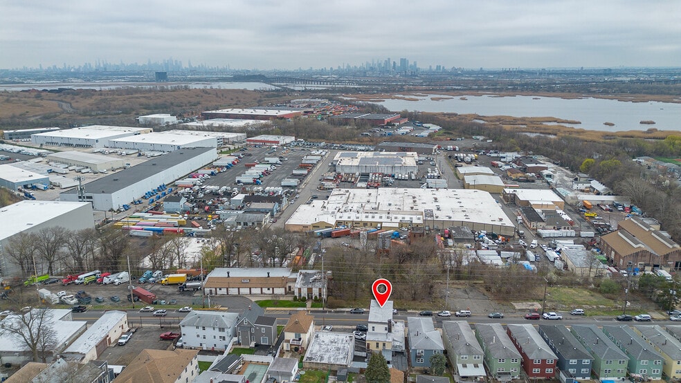 631 Schuyler Ave, Kearny, NJ for lease - Building Photo - Image 3 of 16