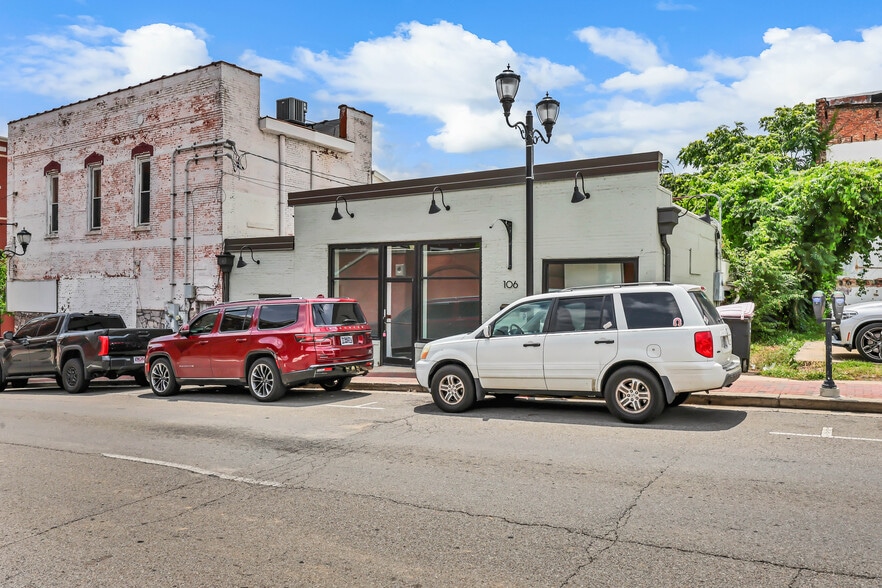 106-N N 2nd St, Clarksville, TN for lease - Building Photo - Image 2 of 20