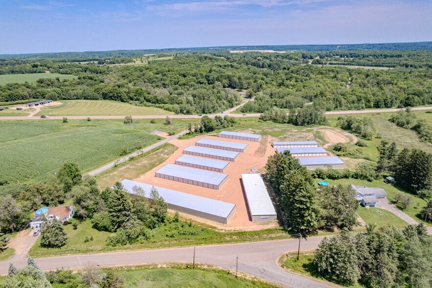 2677 Decator Dr, Wausau, WI à vendre - Photo du bâtiment - Image 2 de 23