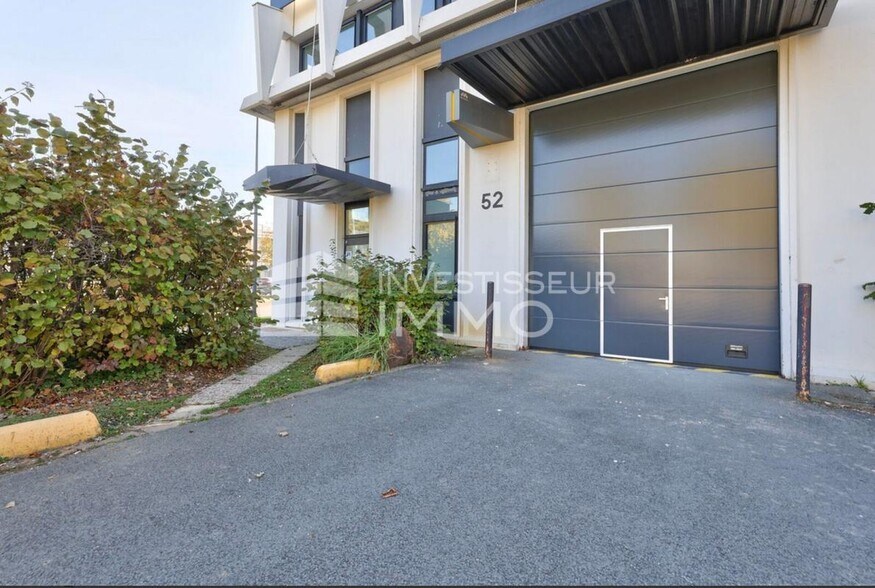 Flex dans Évry-Courcouronnes à louer - Photo du bâtiment - Image 2 de 2