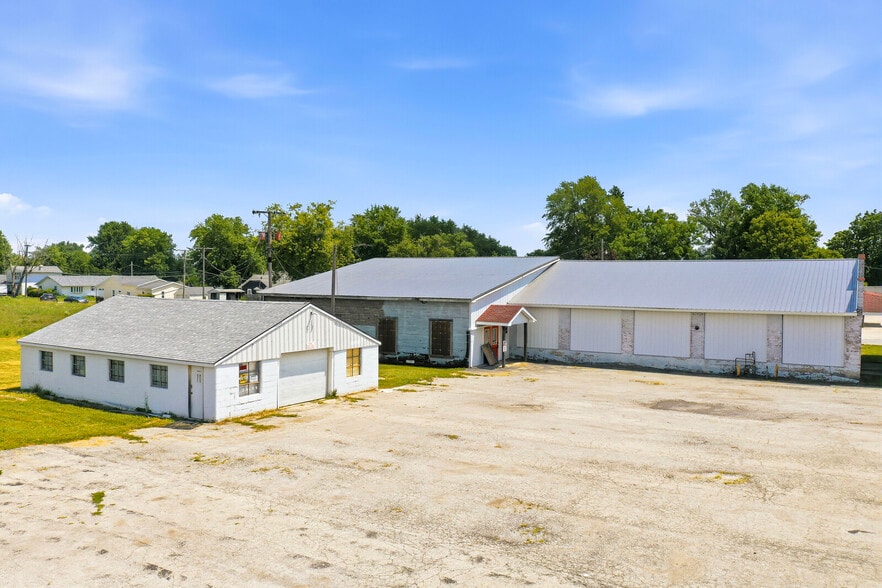 7874 E State Road 28, Elwood, IN for sale - Building Photo - Image 2 of 32
