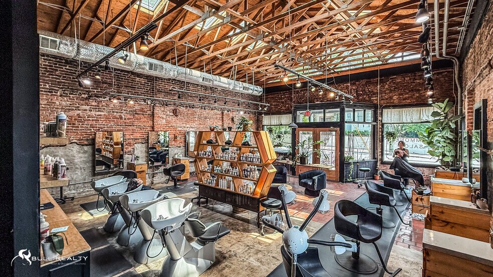 1188 McLendon Ave NE, Atlanta, GA à vendre - Photo du bâtiment - Image 2 de 38