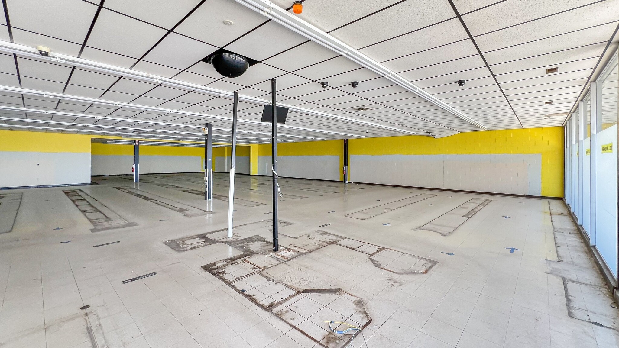 1925-2141 S Main St, Morton, IL for lease Interior Photo- Image 1 of 5