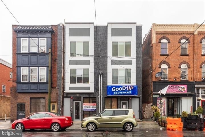 Snyder Ave Investment portfolio of 2 properties for sale on LoopNet.ca - Primary Photo - Image 1 of 1