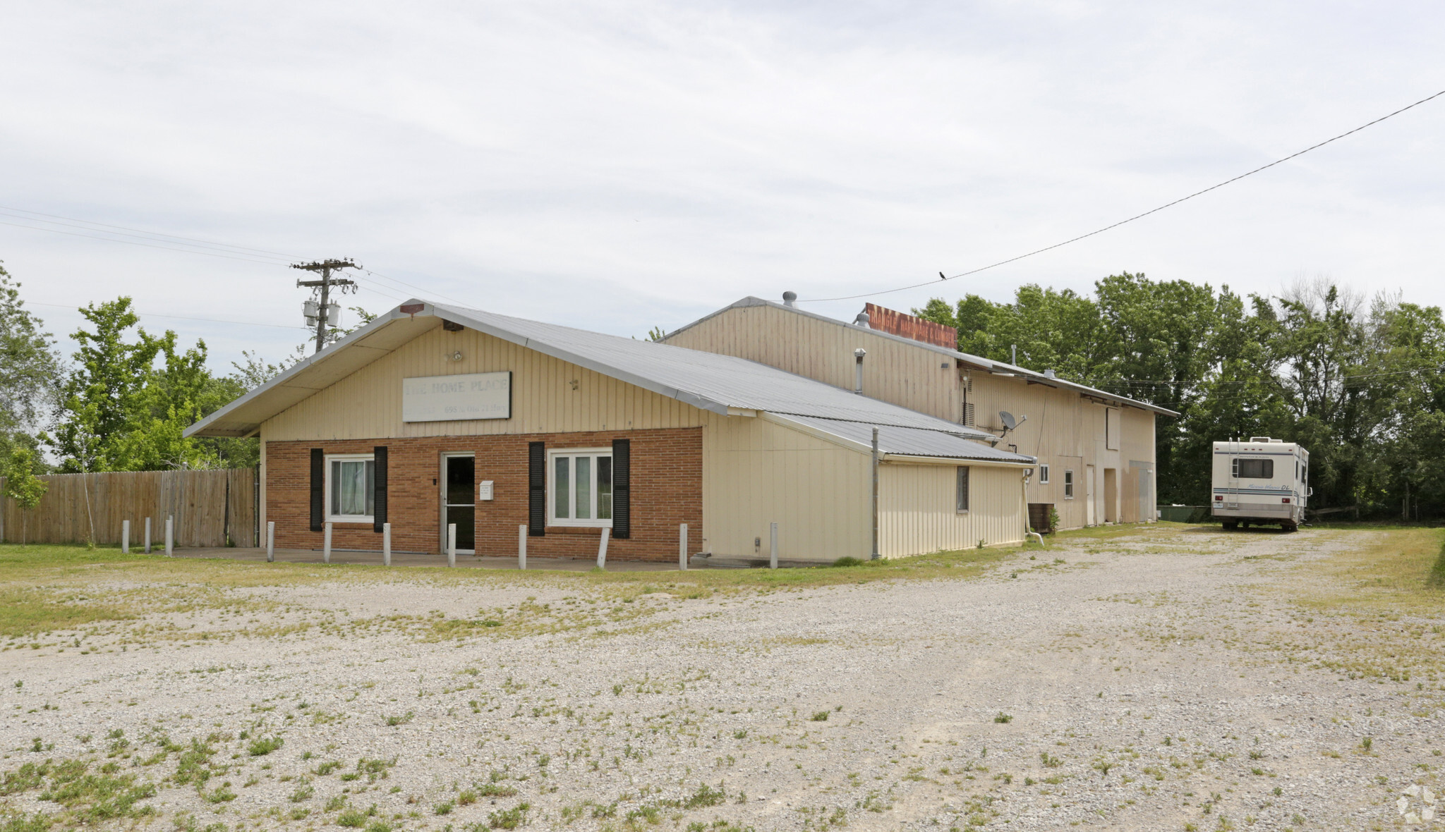 695 N 71 Hwy, Adrian, MO for sale Primary Photo- Image 1 of 1