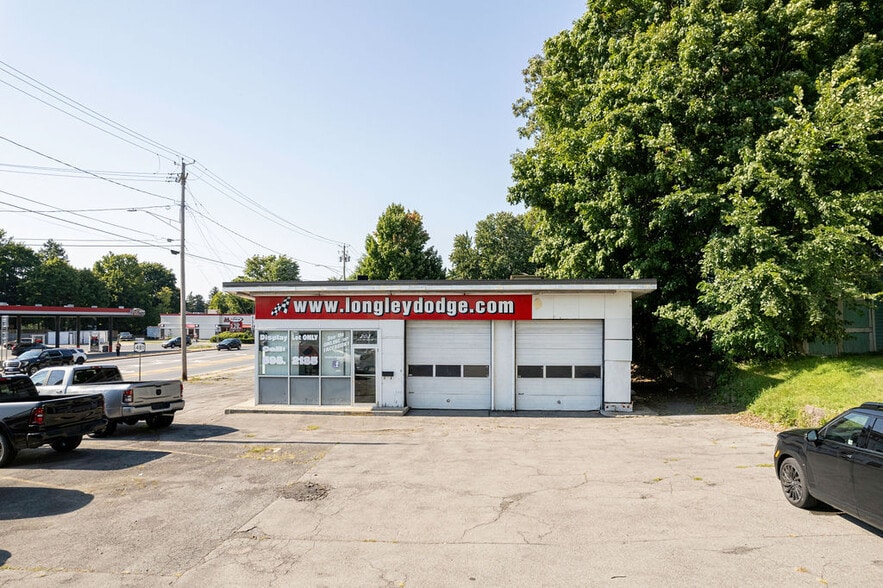203 E Broadway, Fulton, NY for sale - Building Photo - Image 2 of 13