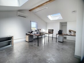 140 Rue Cornaline, Éguilles for lease Interior Photo- Image 2 of 7