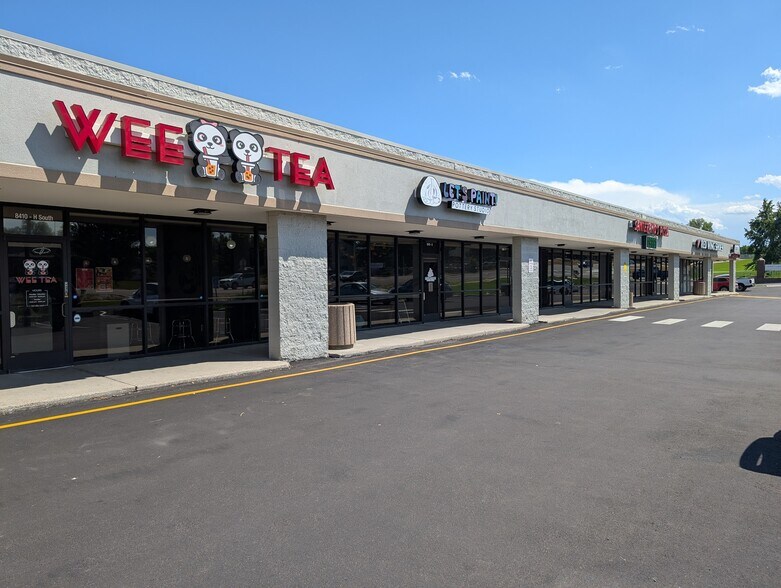 8410 Wadsworth Blvd, Arvada, CO à louer - Photo du bâtiment - Image 2 de 6