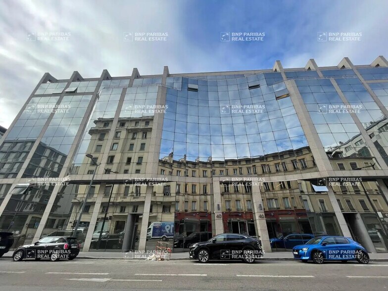 Bureau dans Lyon à louer - Photo du bâtiment - Image 2 de 10