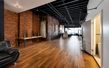 631 Wilson Ave, Brooklyn, NY for lease Interior Photo- Image 2 of 5