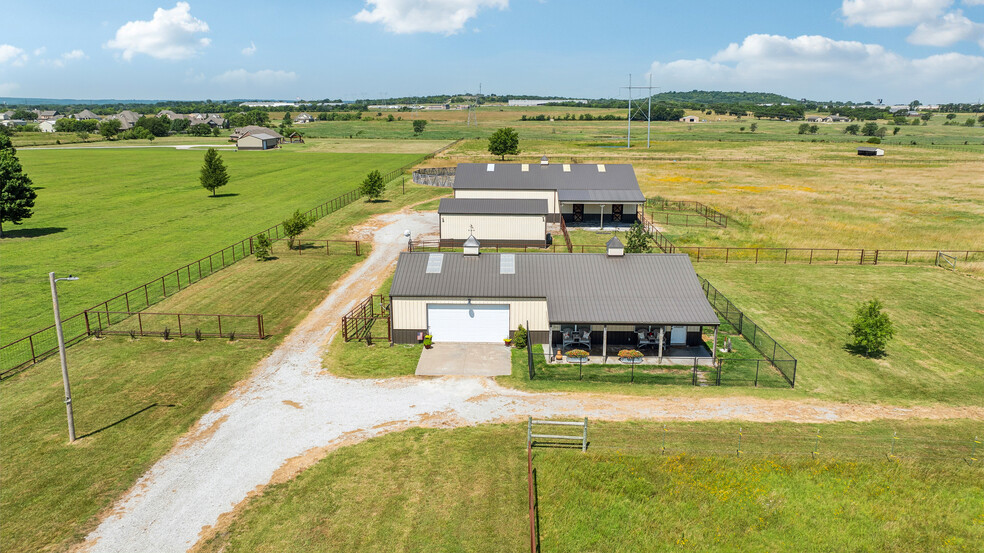 16430 S Elwood Ave, Glenpool, OK for sale - Building Photo - Image 2 of 18