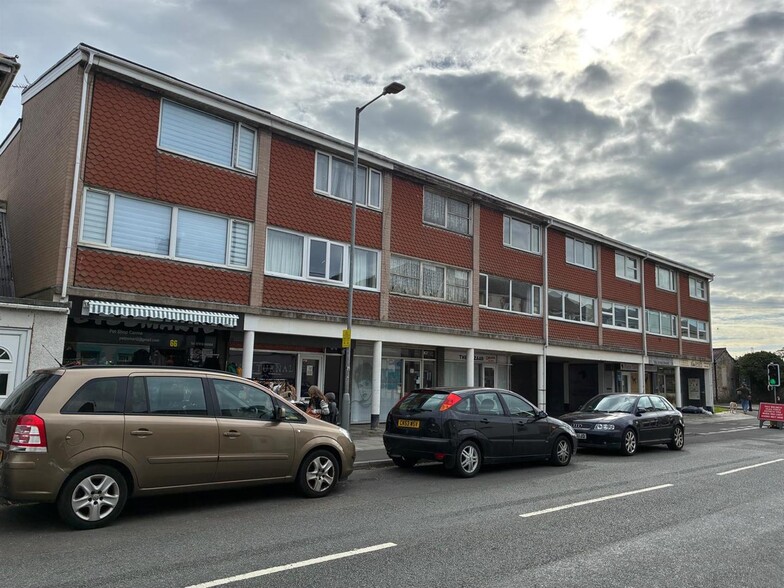 56-66 New Rd, Porthcawl à vendre - Photo du bâtiment - Image 3 de 7