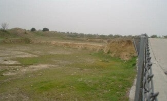 Plus de détails pour Terrain à vendre