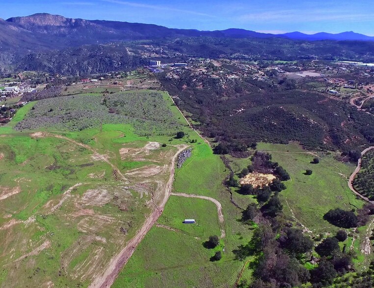 28036 Cobb Ln, Valley Center, CA for sale - Primary Photo - Image 1 of 1