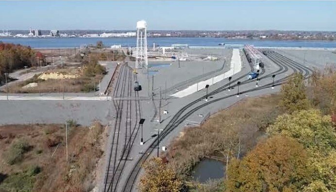 121 N Repauno Ave, Gibbstown, NJ à louer - Photo du bâtiment - Image 2 de 3