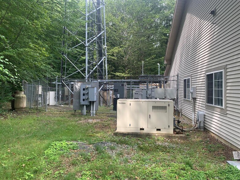 1050 Buckley Hwy, Union, CT à vendre - Photo du bâtiment - Image 3 de 13