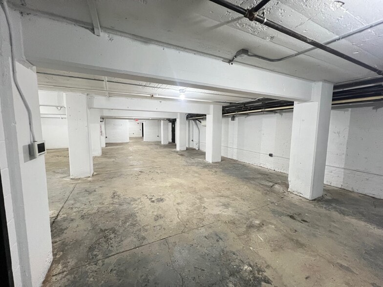 190 Christopher Columbus Dr, Jersey City, NJ for lease - Building Photo - Image 2 of 34
