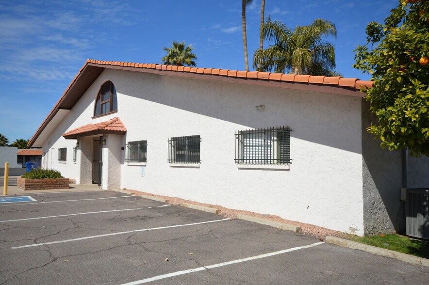 761 E University Dr, Mesa, AZ à louer - Photo du bâtiment - Image 1 de 26
