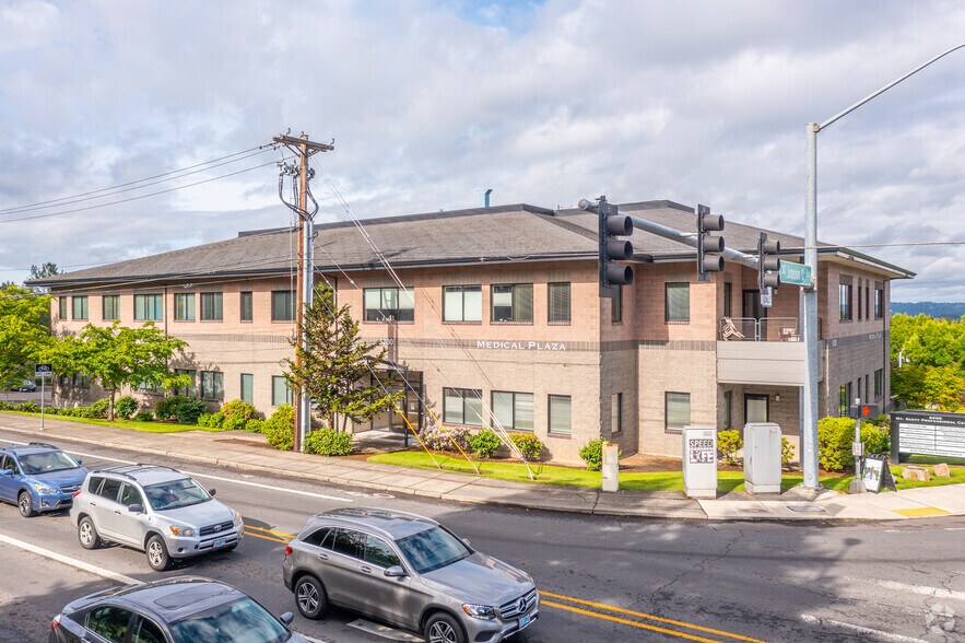 9200 SE 91st Ave, Portland, OR à louer - Photo du bâtiment - Image 2 de 4