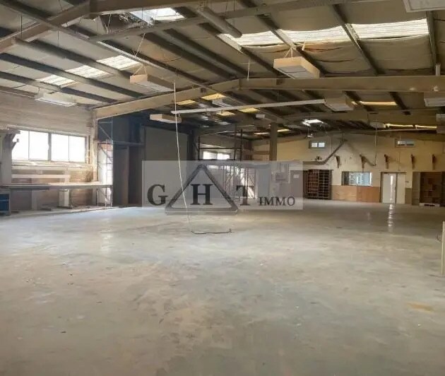 Industriel dans Fontenay-sous-Bois à vendre - Photo du bâtiment - Image 3 de 5