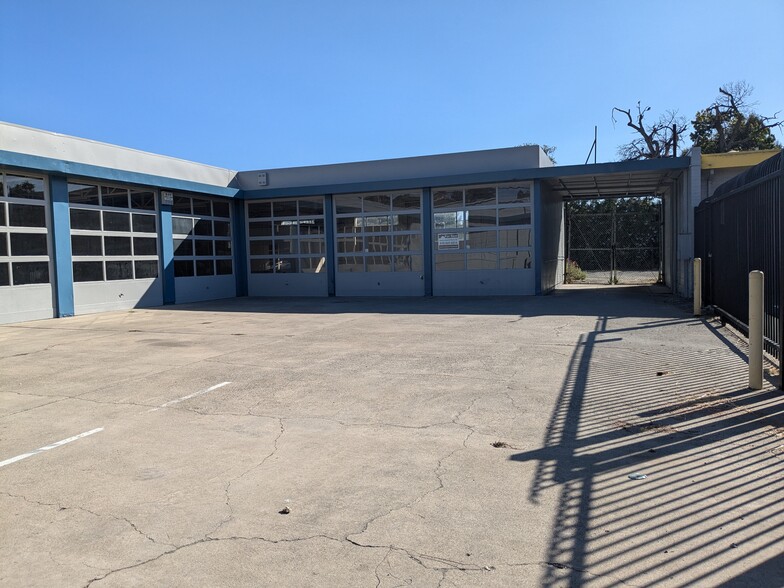 20525 Mission Blvd, Hayward, CA for lease - Building Photo - Image 2 of 9