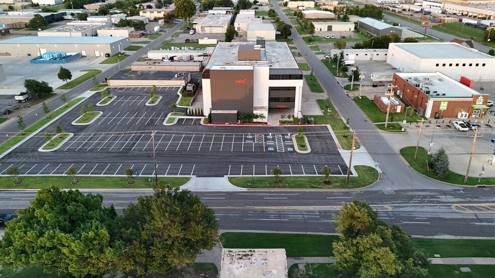 3812 N Santa Fe Ave, Oklahoma City, OK for lease - Building Photo - Image 2 of 8