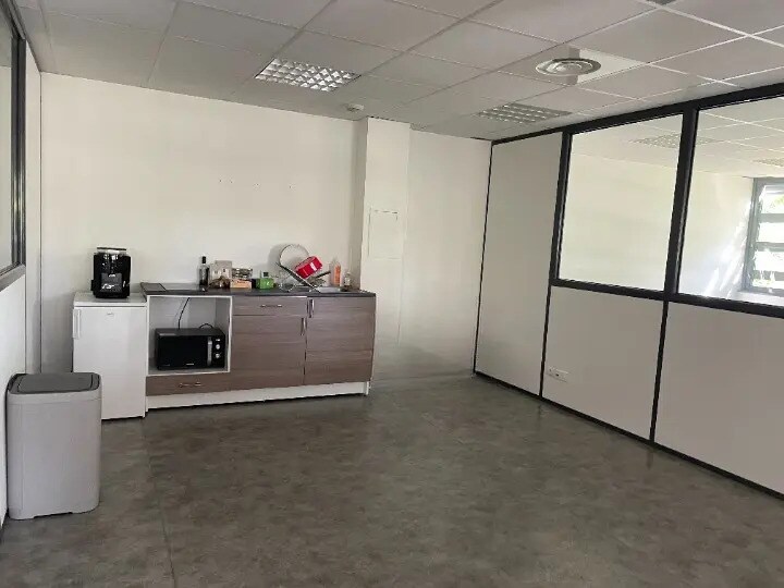 Office in Labège for lease - Interior Photo - Image 3 of 9