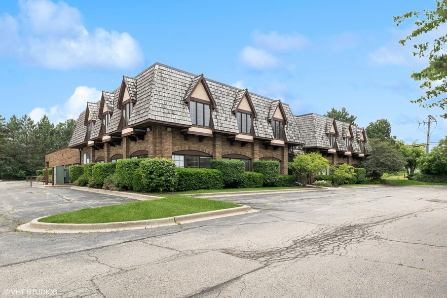 Viking Park Office/Flex Portfolio portfolio of 19 properties for sale on LoopNet.ca - Building Photo - Image 2 of 21