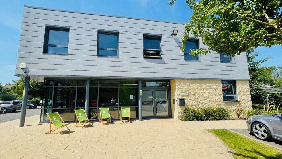 20 Bridge Rd, Haywards Heath à louer - Photo du bâtiment - Image 2 de 2