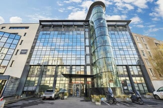 Plus de détails pour 56-58 Boulevard De La Mission Marchand, Courbevoie - Bureau à louer