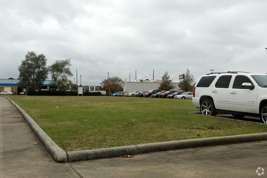 17700 FM 529 Rd, Houston, TX à vendre - Photo du bâtiment - Image 2 de 2