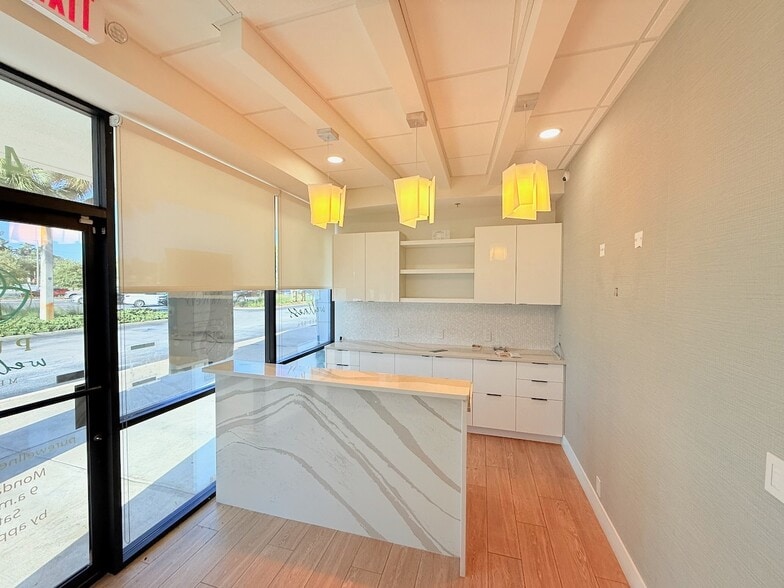 4407-4429 NW Blitchton Rd, Ocala, FL for lease - Building Photo - Image 2 of 11