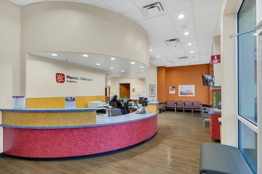 60 S Kyrene Rd, Chandler, AZ for lease - Building Photo - Image 2 of 19