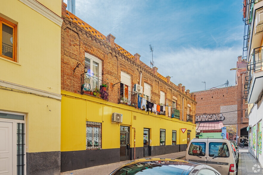 Calle de Villaamil, 4, Madrid, Madrid for sale - Building Photo - Image 2 of 3
