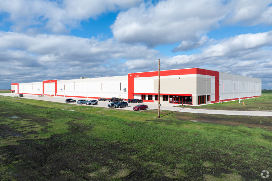 510 Sterling Dr, Walcott, IA for lease - Primary Photo - Image 1 of 25