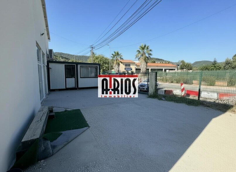 Industrial in Hyères for lease - Building Photo - Image 2 of 9