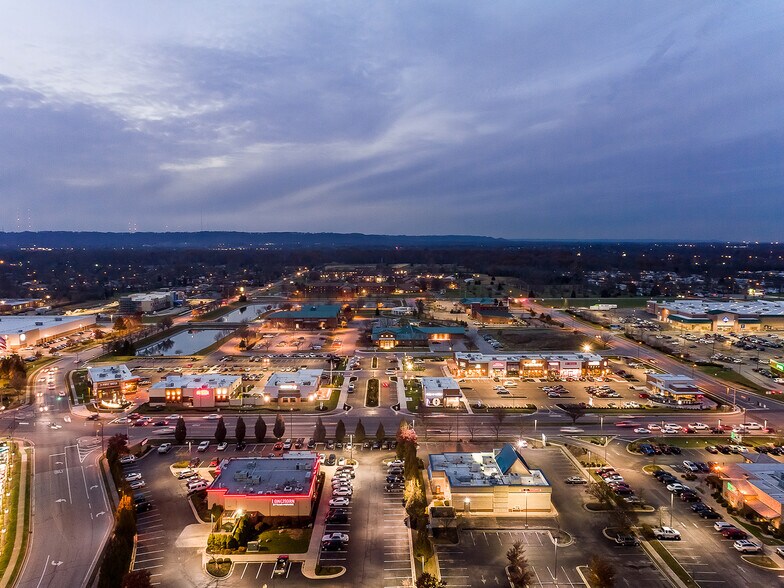 1225 Veterans Pky, Clarksville, IN for lease - Building Photo - Image 2 of 4