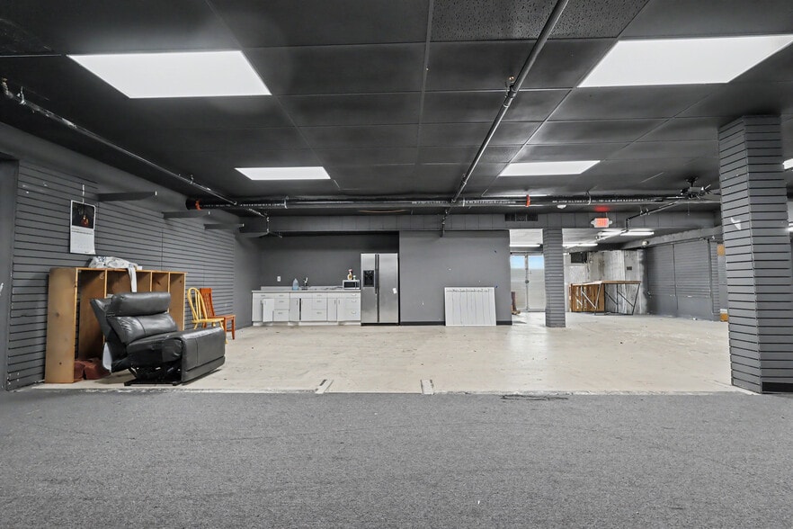 312 E Main St, Grand Prairie, TX à louer - Photo intérieure - Image 3 de 28