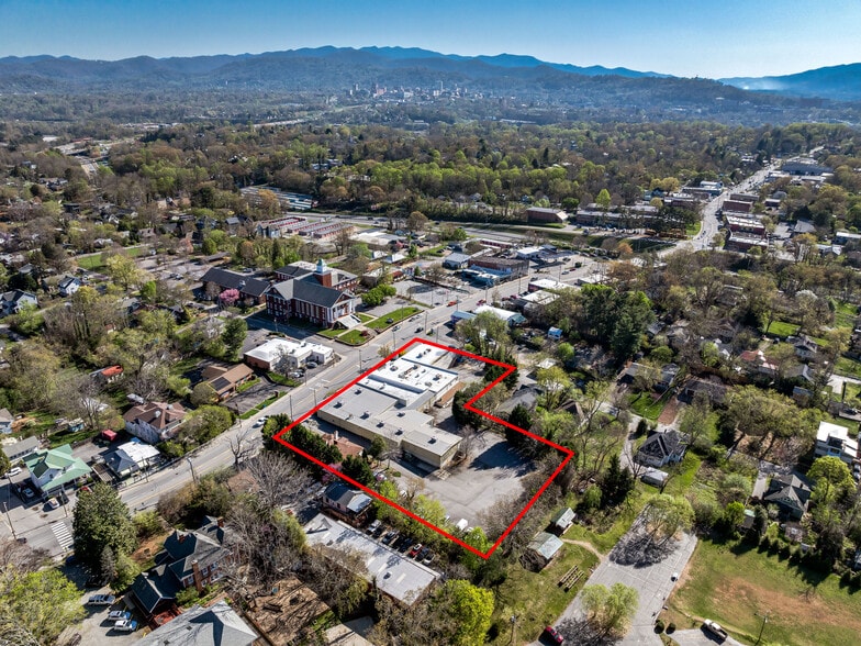 544 Haywood Rd, Asheville, NC for sale - Building Photo - Image 2 of 31