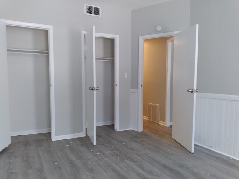 3-11 Elberon Pl, Albany, NY à vendre - Photo intérieure - Image 3 de 11