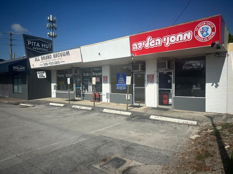18480-18484 W Dixie Hwy, North Miami Beach, FL for lease - Building Photo - Image 3 of 30