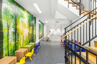 31 E 17th St, New York, NY for lease Interior Photo- Image 1 of 2