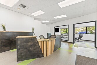 11501 SW Pacific Hwy, Tigard, OR for lease Interior Photo- Image 2 of 24