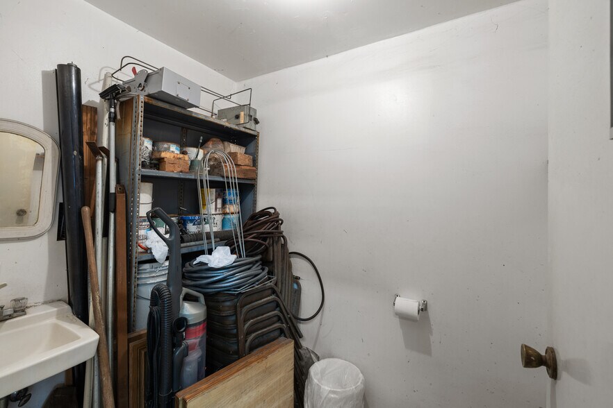 705 37th St, Oakland, CA à vendre - Photo du bâtiment - Image 2 de 9