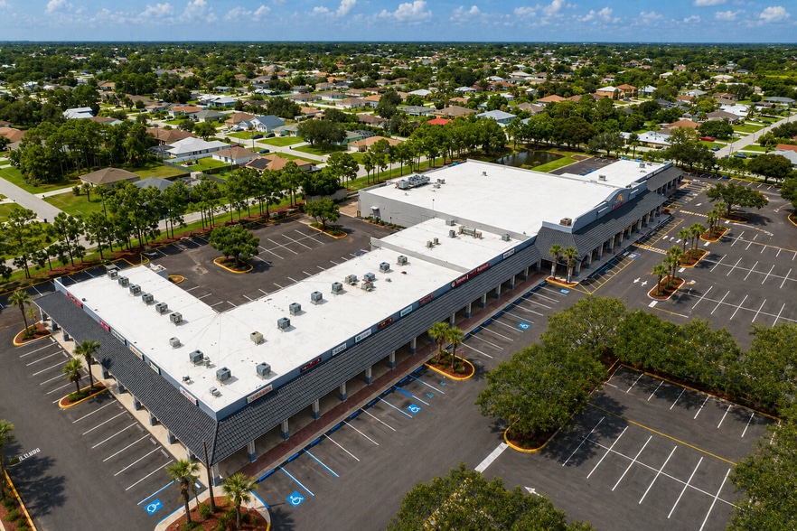 2806 SW Port Saint Lucie Blvd, Port Saint Lucie, FL for lease - Building Photo - Image 3 of 7