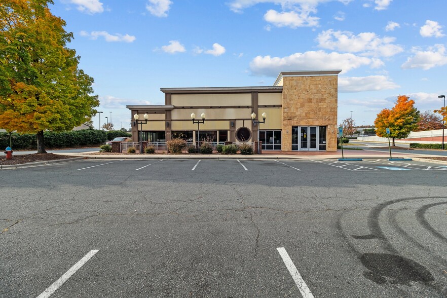 8041 Concord Mills Blvd, Concord, NC for lease - Building Photo - Image 2 of 25