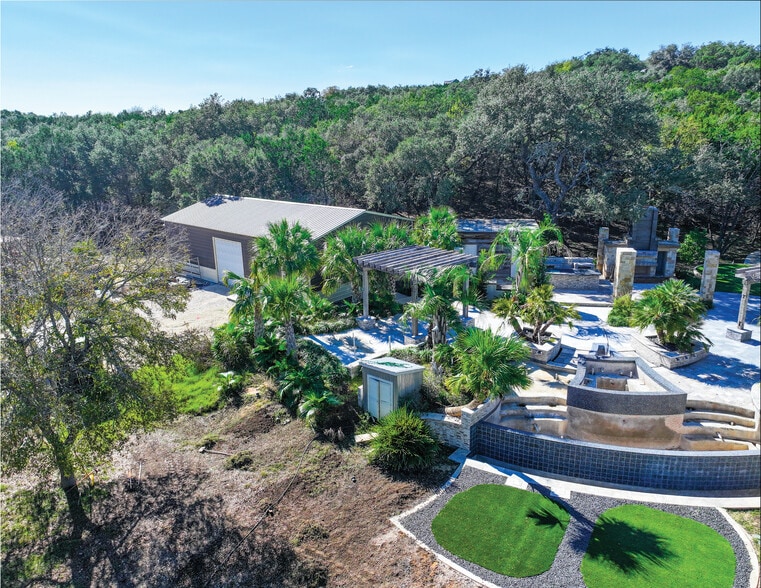 1006 Laswell Ln, Bulverde, TX for sale - Building Photo - Image 2 of 3