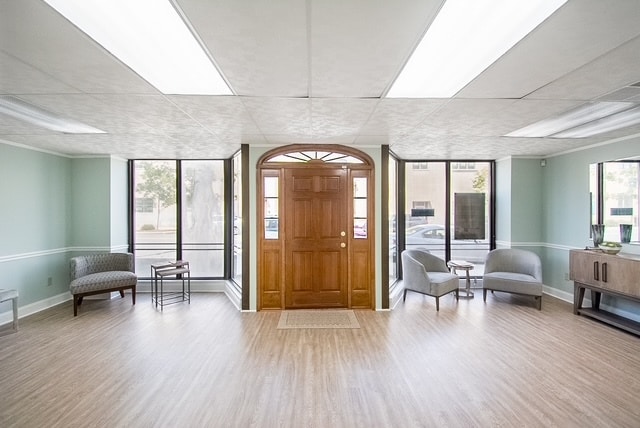 219 W Main Ave, Gastonia, NC for lease - Lobby - Image 2 of 16