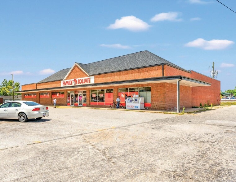 108 US-301, Dillon, SC for sale - Building Photo - Image 3 of 7